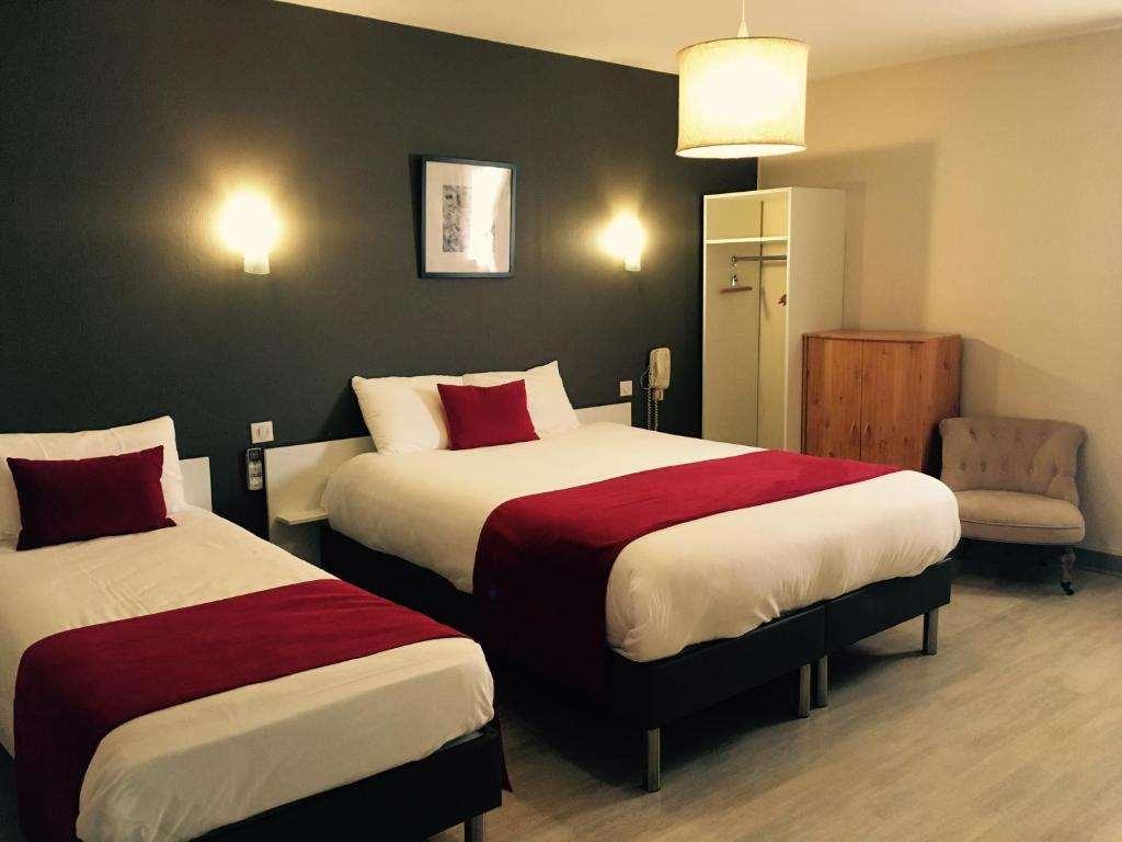 Brit Hotel Du Parc Niort Centre-Parking Gratuit Zimmer foto