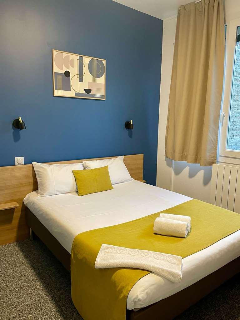 Brit Hotel Du Parc Niort Centre-Parking Gratuit Zimmer foto